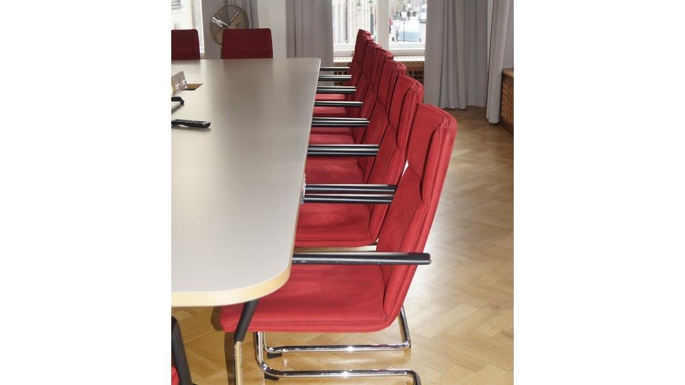 KM Bestuhlung